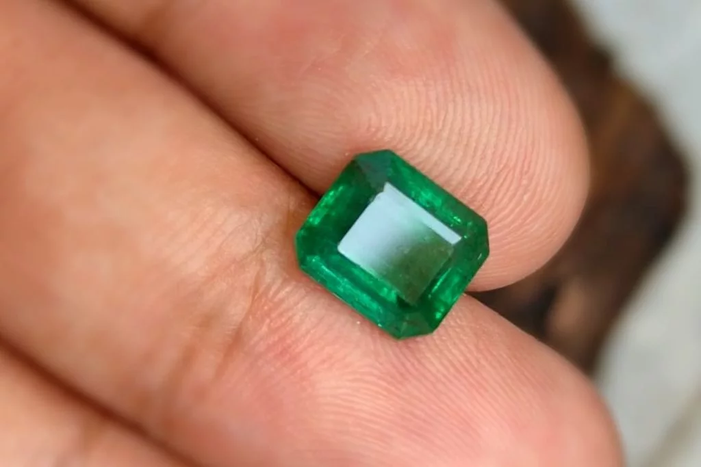 buy emerald stone online